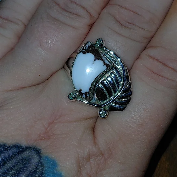 Wild Horse Jasper Horn Shaped Silver Statement Ring - Picture 2 of 15